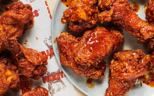 Hooters