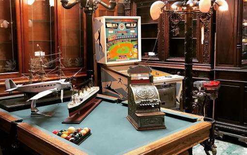 King Galleries Antiques & Estates