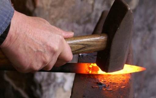 Bladesmithing 101: Railroad Spike Knife Workshop