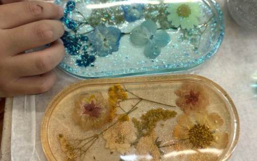 Winter: Miss Libby's Resin Creations: Ages 8-12